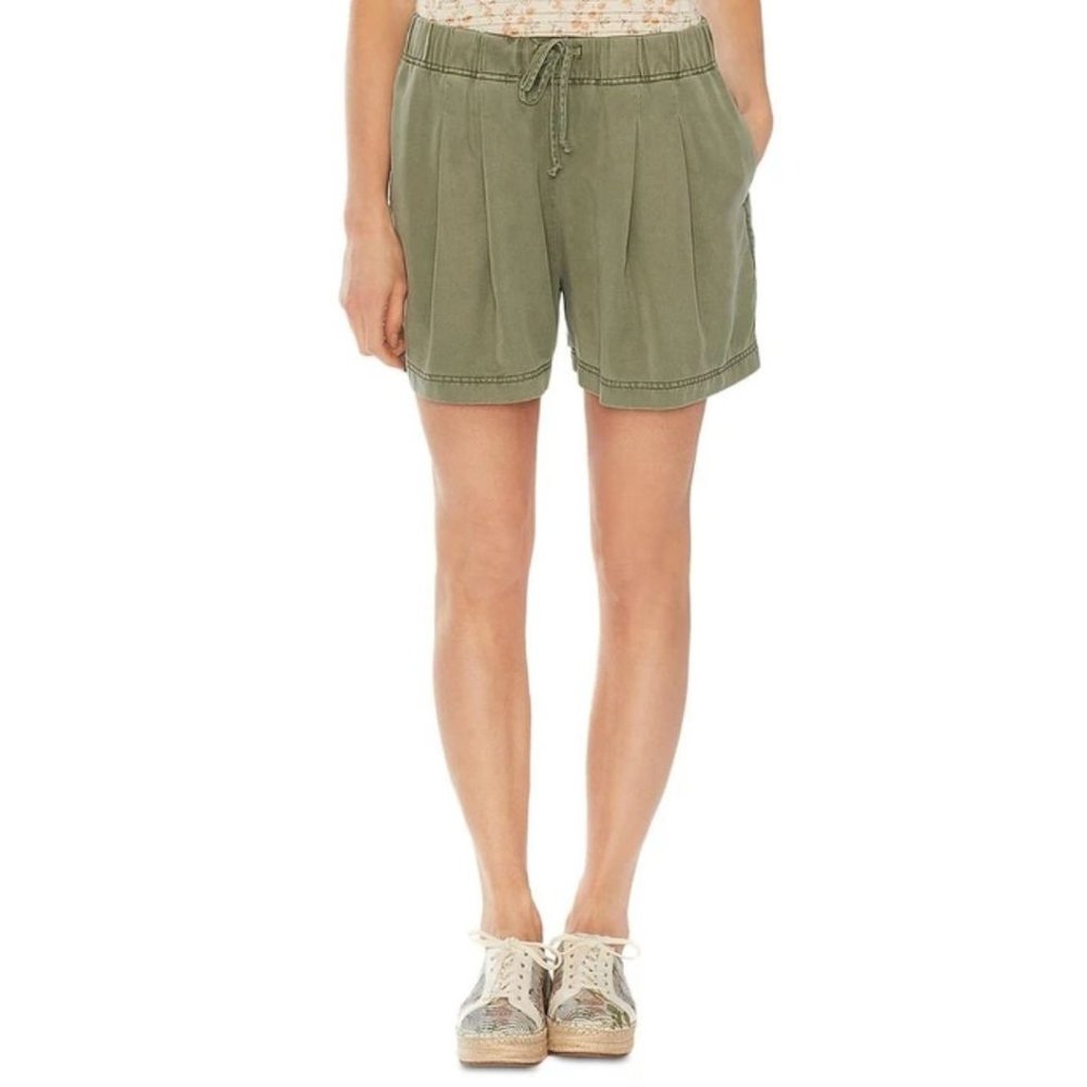 NWT Vince Camuto High Waist Shorts Green XS